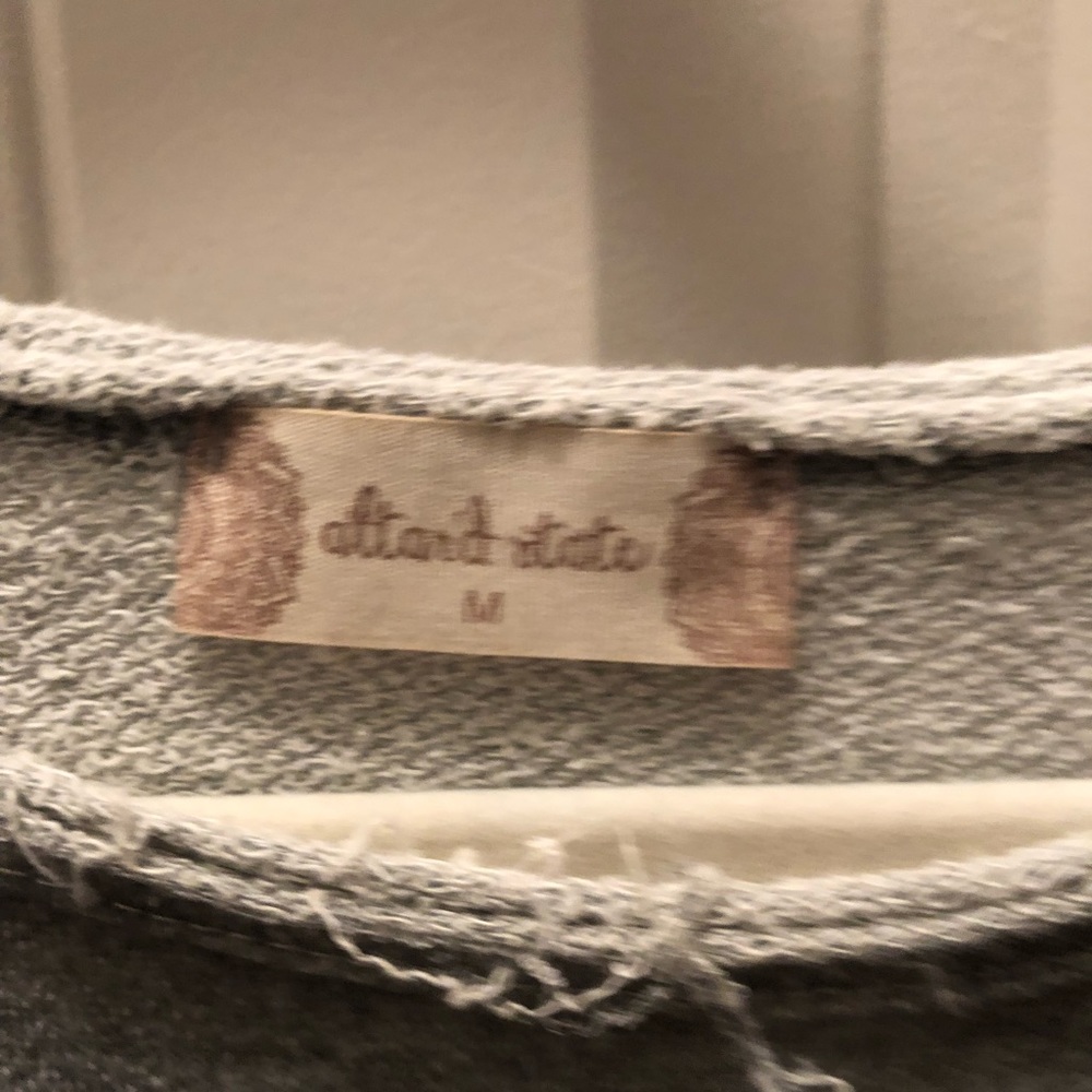 Sweater - Picture 4 of 4